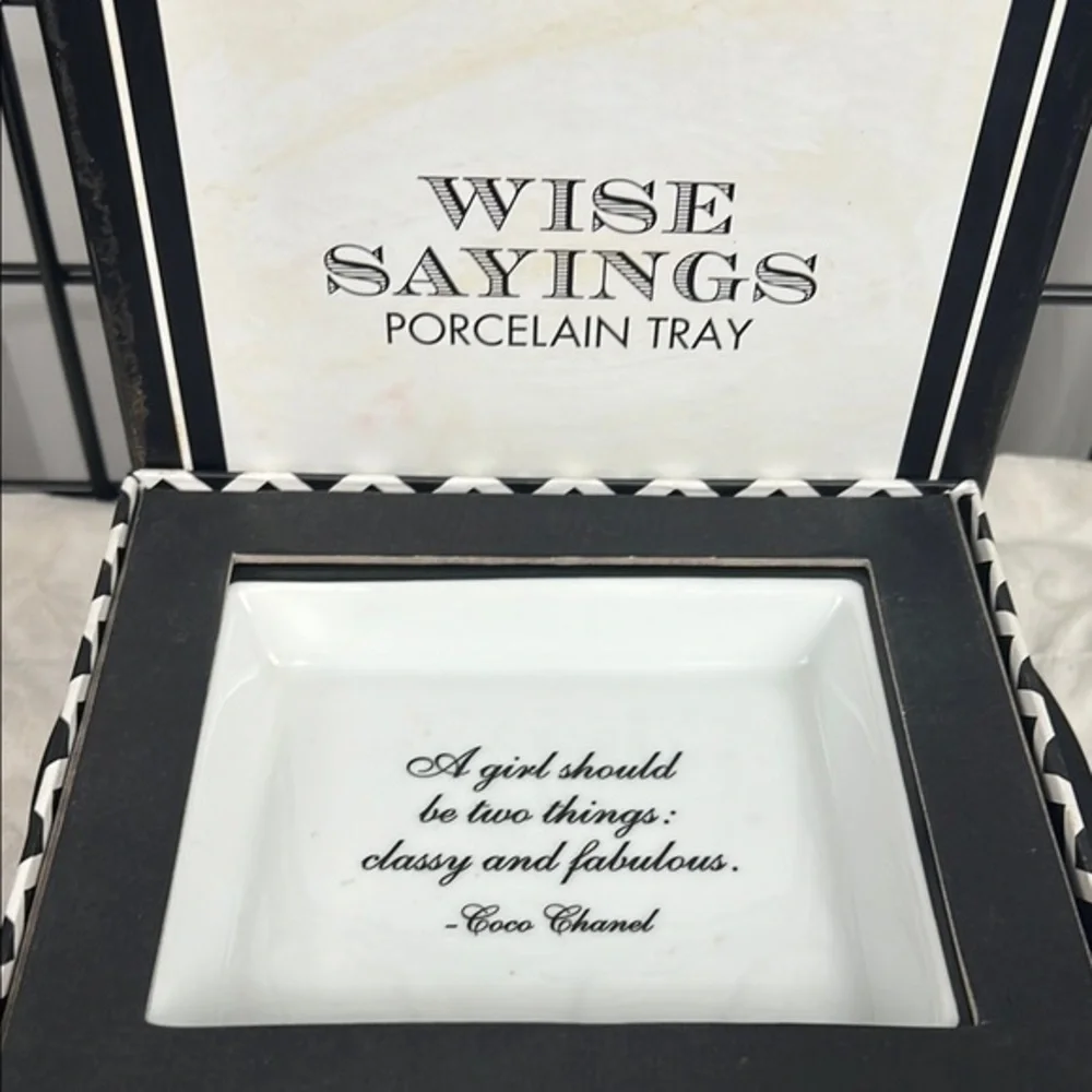 Gorgeous trinket dish with quote from CoCo Chanel Great gift idea 🎁🎁